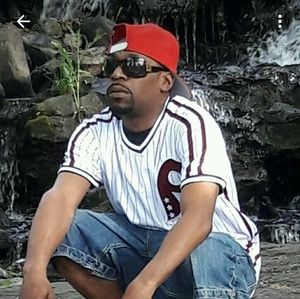 Meet your Posher, Leon